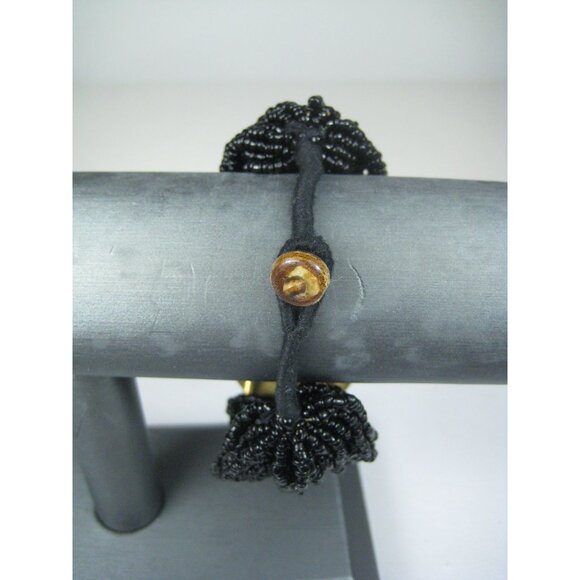 Black Beaded Bracelet Round Brass Spiral Button Closure Boho Hippie Glass - Picture 7 of 9